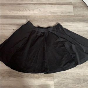 Flowy black skirt